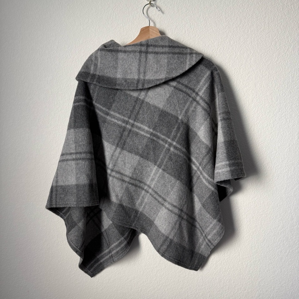 Lauren Ralph Lauren Charcoal Plaid Wool Women's Cape - Picture 6 of 6
